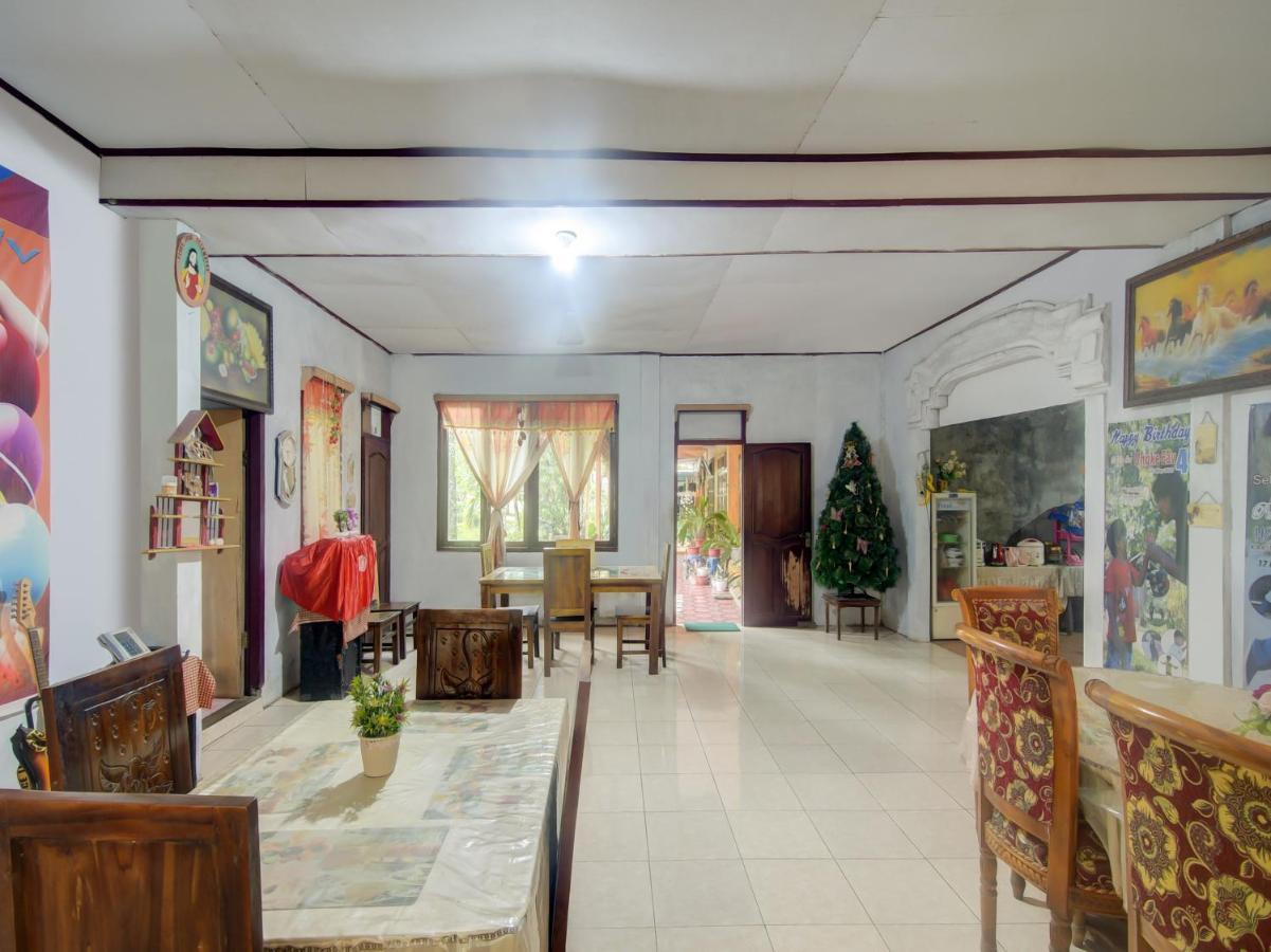 Oyo 90988 Tangkoko Jungle Homestay Rinondoran Exterior photo