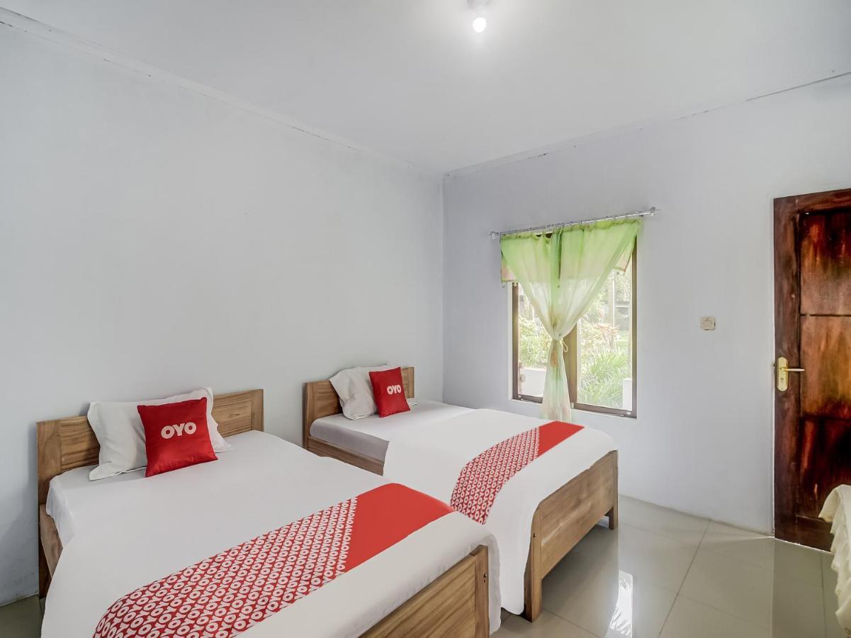 Oyo 90988 Tangkoko Jungle Homestay Rinondoran Exterior photo